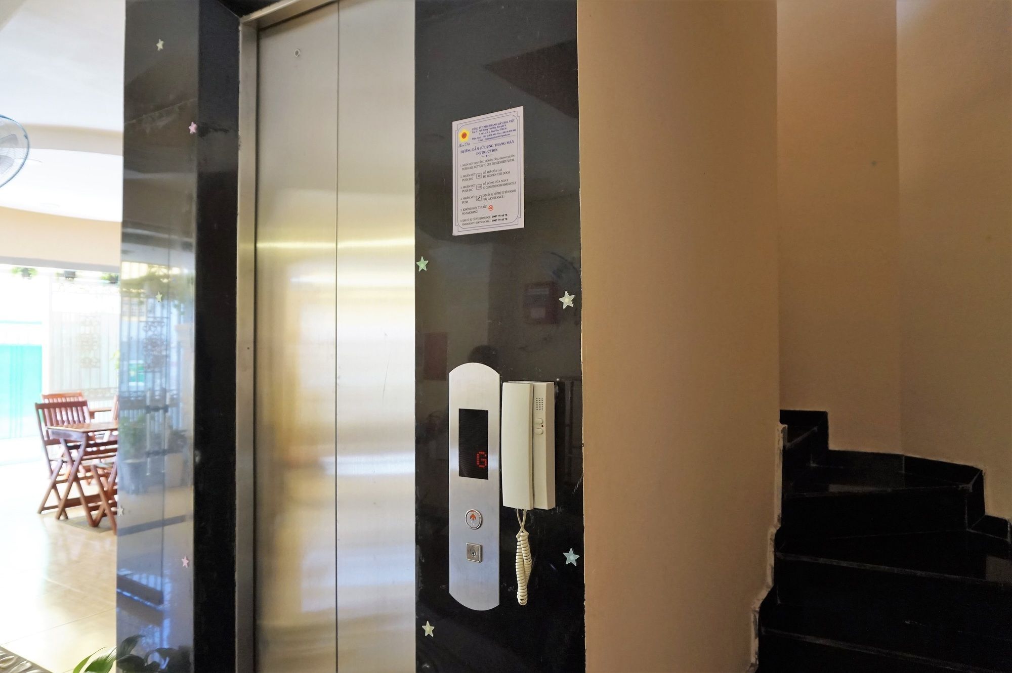 Reddoorz Near Khu Che Xuat Tan Thuan 2 Hotell Ho Chi Minh-staden Exteriör bild