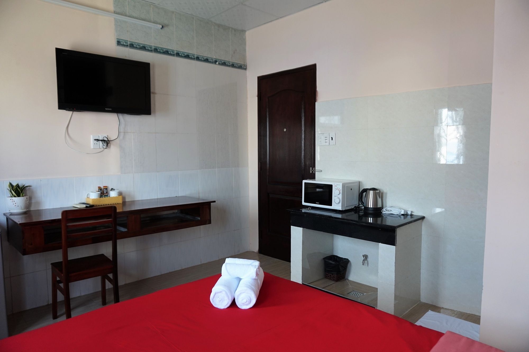 Reddoorz Near Khu Che Xuat Tan Thuan 2 Hotell Ho Chi Minh-staden Exteriör bild