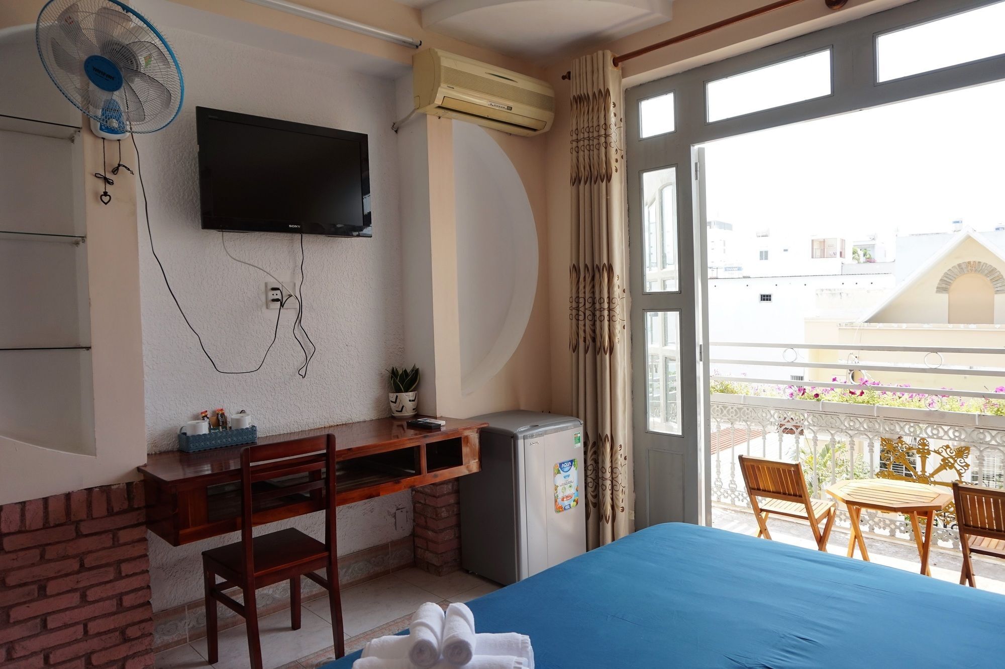 Reddoorz Near Khu Che Xuat Tan Thuan 2 Hotell Ho Chi Minh-staden Exteriör bild