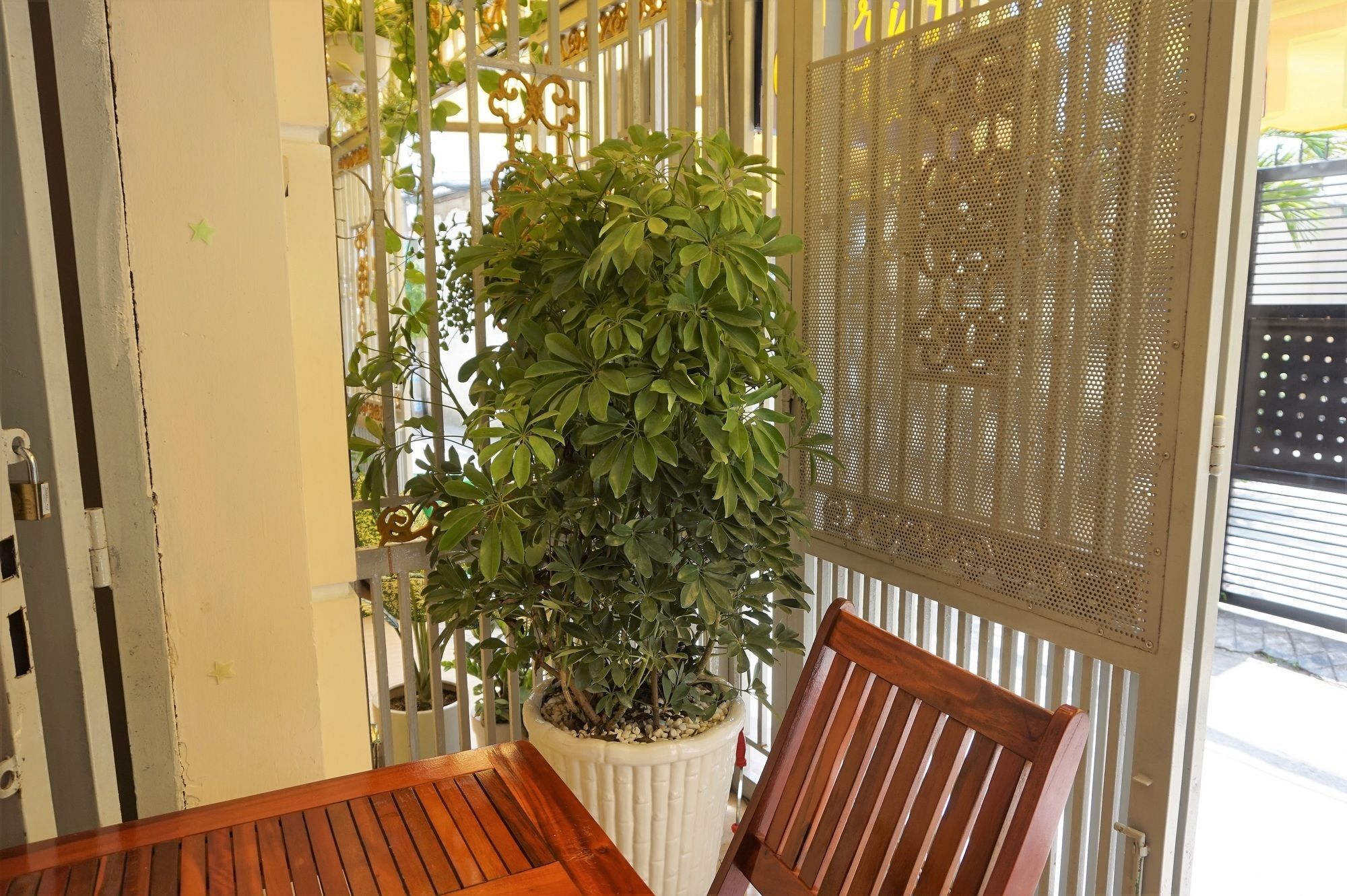 Reddoorz Near Khu Che Xuat Tan Thuan 2 Hotell Ho Chi Minh-staden Exteriör bild